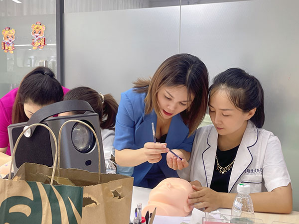 美业培训团队